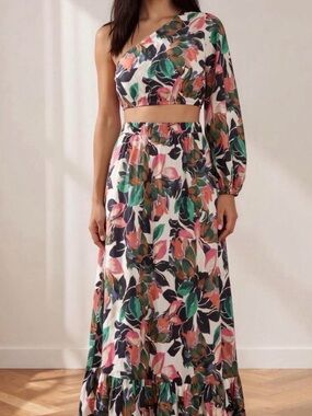 One-Shoulder Floral Maxi Skirt Set in Multi-Color